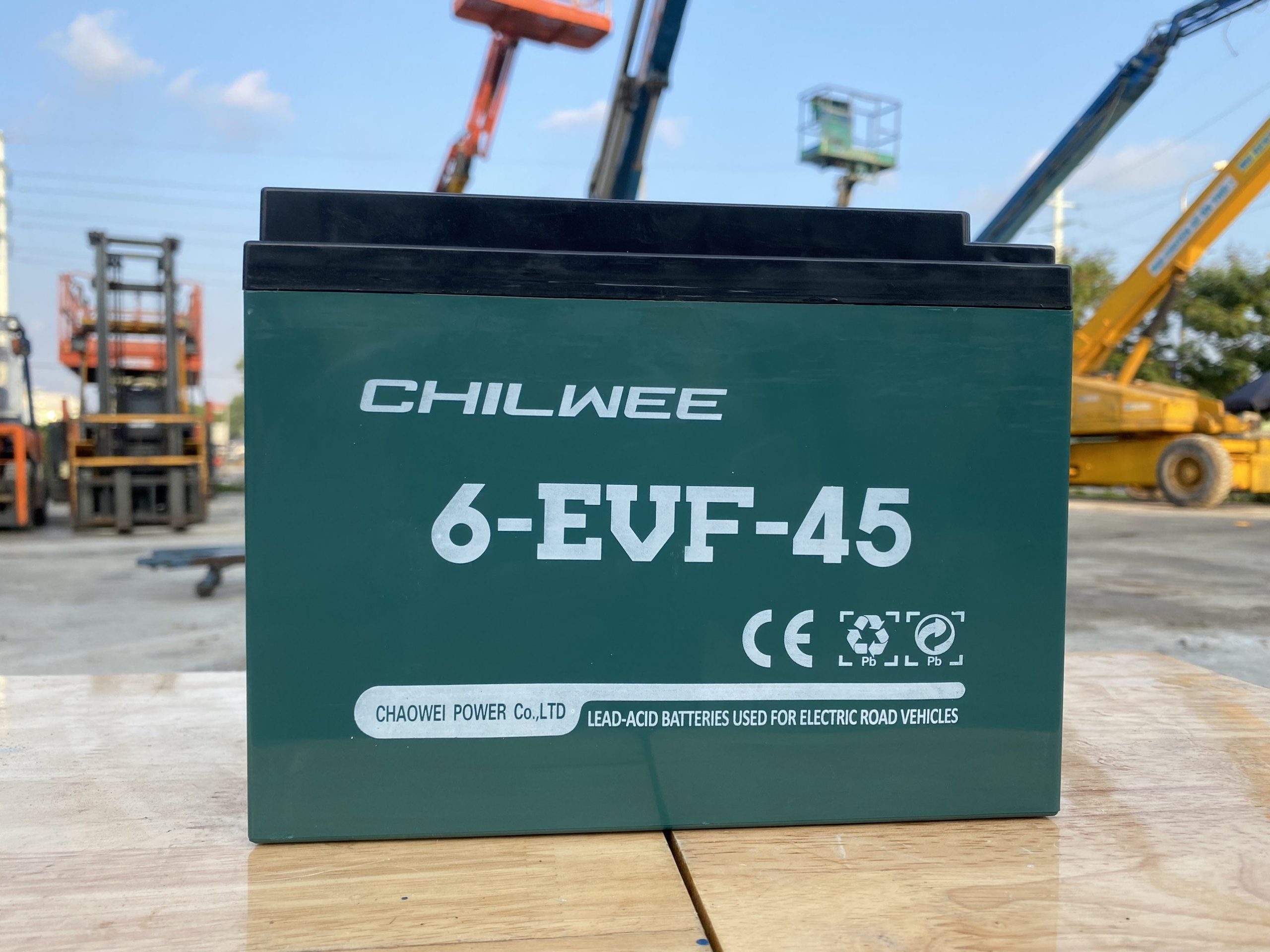 Cấu tạo ắc quy khô như thế nào?